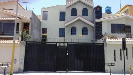 Vendo Estupenda Casa En Cerro Colorado