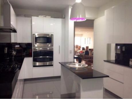Excelente Departamento En Alquiler En San Isidro S/M Vista Al Golf Nuevo