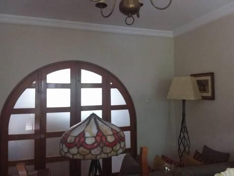Casa En Alquiler En San Antonio Como Para Negocio Y Vivienda Miraflores