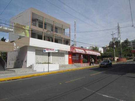 ¡oportunidad! Alquilo Local Comercial En Av Cayma