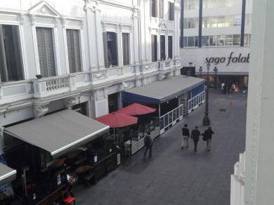 Alquiler Local En 2do Piso, Zona De Alto Tránsito, Pasaje Olaya - Centro De Lima