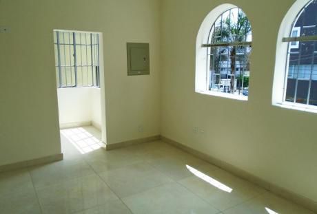 Alquiler De Excelente Local Comercial