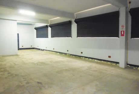 Local Comercial - Industrial