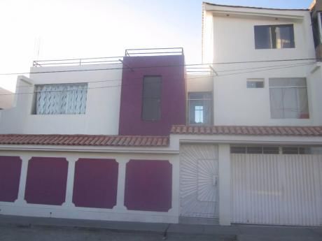 Excelente Casa En Venta Villa Eléctrica (1000 Us$ M2)