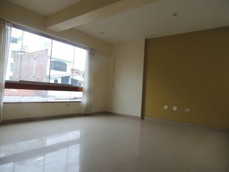 Excelente Duplex Amplio Tipo Casa Y Buen Estado En Lambramani. Acepta Mascota