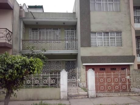 Remato Casa De 228 M2 Para Remodelar