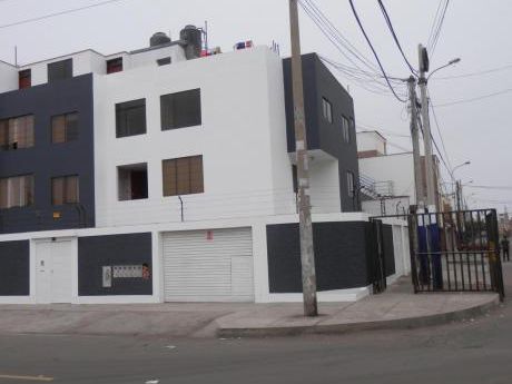 Venta - 03 Dorm. 03 Baños (completos) - Cedros De Villa. Chorrillos