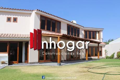 Venta De Exclusiva Casa En Urbanizacion Challapampa - Arequipa