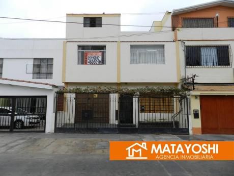 Vendo Casa Frente A Parque En Bellavista, Alt. 48 Av Colonial