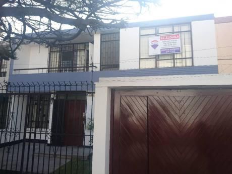 Se Alquila Casa De Dos Pisos