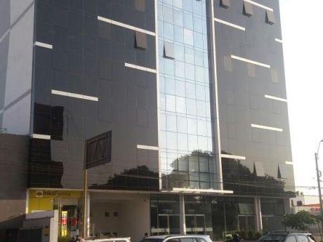 ¡gran Oportunidad, Oficina En Estreno En Av Benavides, Miraflores - Venta!