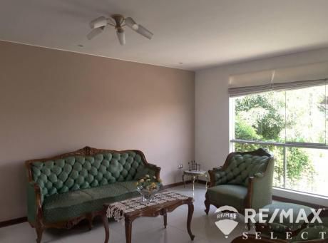 Amplio Y Moderno Duplex (233 M2) 4 Habitaciones
