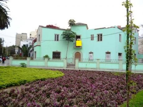 Se Remata Casa Como Terreno En Esquina, 3 Frentes, 576 M2 / San Isidro