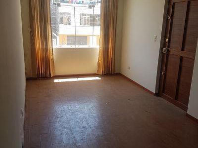 Ahas Inmobiliaria Vende Departamento En 2do Piso En Cerro Colorado