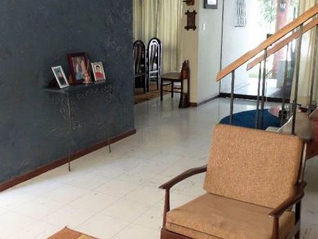 Ahas Inmobiliaria Alquila Casa En Urb. Tahuaycani De 200 M2 Con 04 Habitaciones