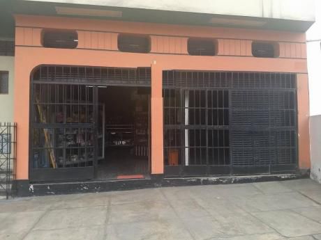 Local 340 M2 (223 M2 1er Piso Y 117 M2 Zotano)