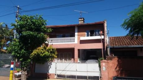Bº Bernardino Caballero Residencia 2 Cuadras De Bartolome Y E. Ayala