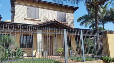 Vendo Casa De Lujo A Una Cuarda De Acceso Sur, En Zona Real Accso Sur