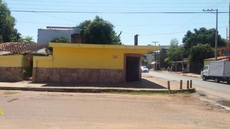 Alquilo Dos Amplios Salones En San Loremzo Aprovechee!!! Excelente Ubicación Para Casi Cualquier Emprendimiento Comercial