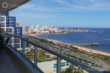 Departamento - Playa Mansa