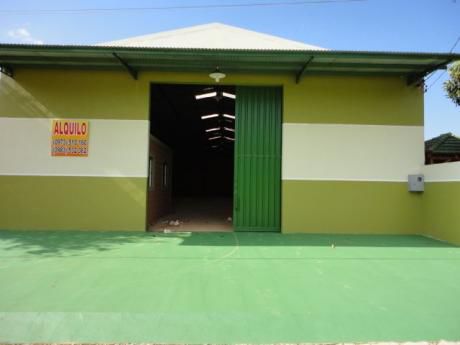 Alquilo Un Deposito Con Oficina En Km 8/5 Acaray!!!