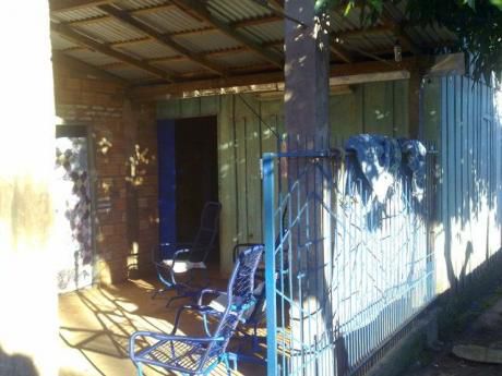 Casa Con Terreno Amplio Totalmente Amurallado