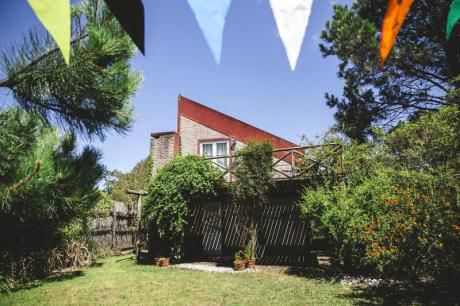 Hermosa Casa En Venta En La Pedrera De 2 Dormitorios