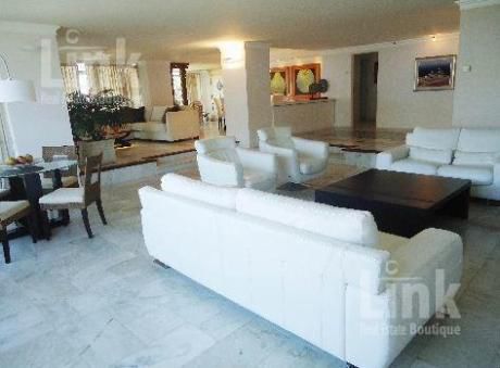 Departamento En Playa Mansa