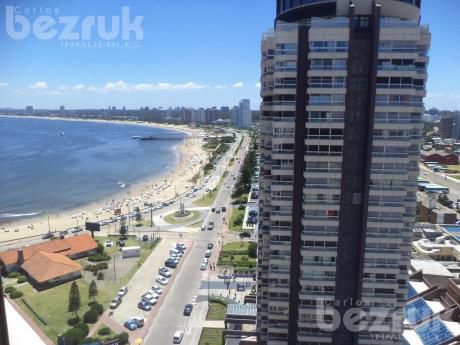 Departamento - Punta Del Este