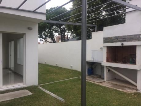 Con Renta, Divina Casa Duplex, Playa, Jardín, Seguridad