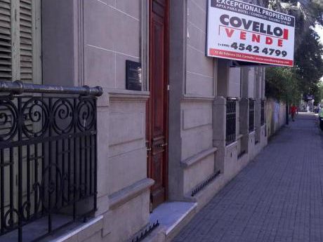 Excepcional Propiedad En Pleno Centro De Carmelo.