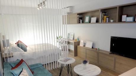 Amplio Monoambiente En La Mejor Zona Residencial, A 200mts. De La Rambla