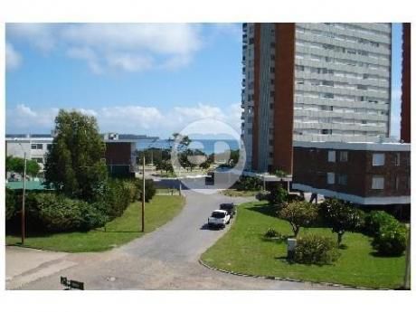 Departamento - Playa Mansa