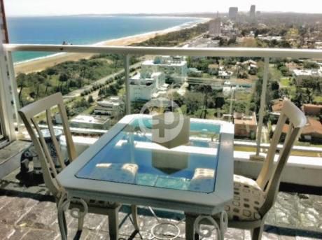 Departamento - Playa Mansa