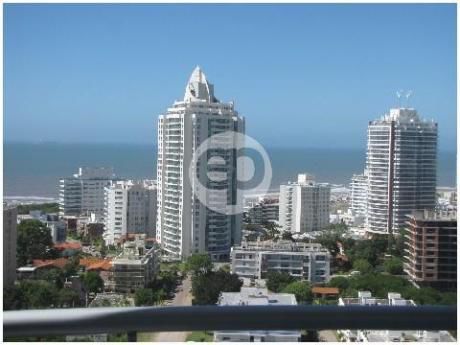 Departamento - Playa Brava