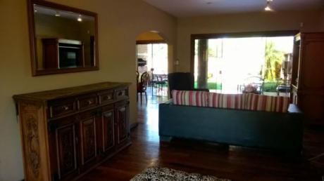 Residencia En Barrio Mcal. Estigarribia