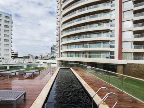 Departamento - Playa Brava