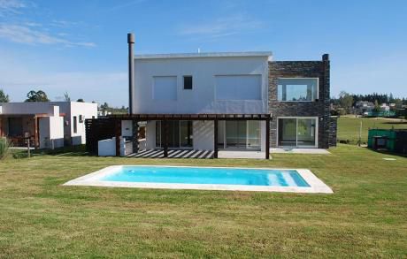 Casa En Altos De La Tahona