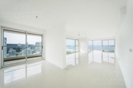 Icon Brava, Gran Vista A La Playa Brava, 3 Dormitorios En Suite, Toilette, Garage, A Estrenar!!
