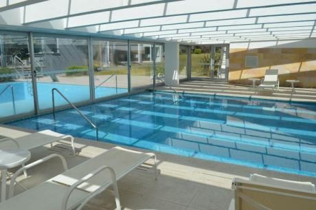 Departamento En Playa Mansa 4 Dor