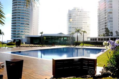 Departamento - Playa Mansa