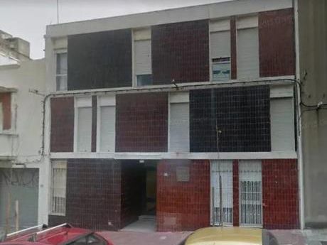 Julio Herrera Y Obes, A 1 De Rbla, Si Banco, Opción Alquiler