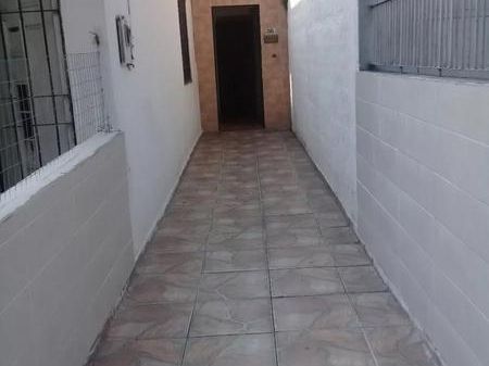 Apartamento Tipo Casa, A 50 Metros De Avenida Centenario, Si Banco!