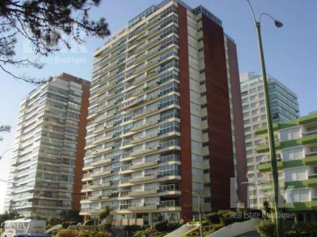 Departamento - Playa Mansa