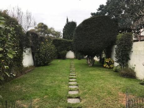 Casa Venta Una Planta, Barbacoa Y Fondo, Muy Buen Estado!!