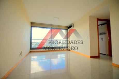 Apartamento En Alquiler 2 Dormitorios - Lunas De Malvin