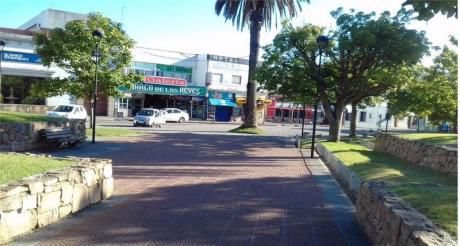 Hotel En Pleno Centro De Maldonado,con Clientela Fija