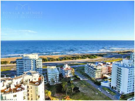 Departamento - Aidy Grill, Wind Tower, Piso Alto, Equipado, Gastos De Ocupación Incluidos