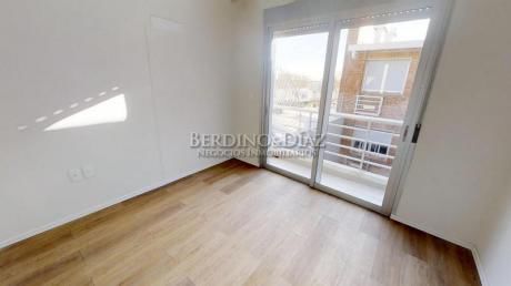 Apartamento De 2 Dorm. A Estrenar En La Blanqueada