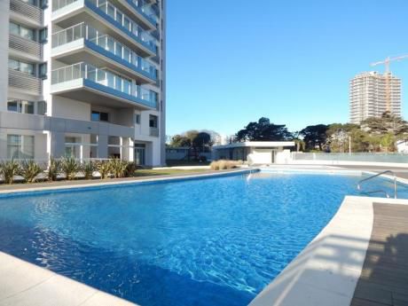 Departamento - Playa Mansa